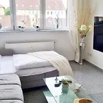 Famous 24h Check-in, 100 Qm, Klima, Loggia