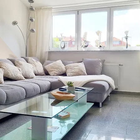 Famous, 100qm, Klima, Loggia, 24h Checkin, Bis 5 Personen *