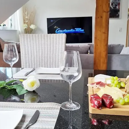 Famous, 100qm, Klima, Loggia, 24h Checkin, Bis 5 Personen * Braunschweig