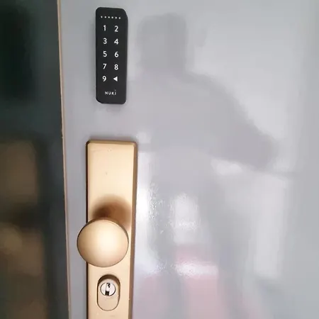 Famous 24h Check-in, 100 Qm, Klima, Loggia *